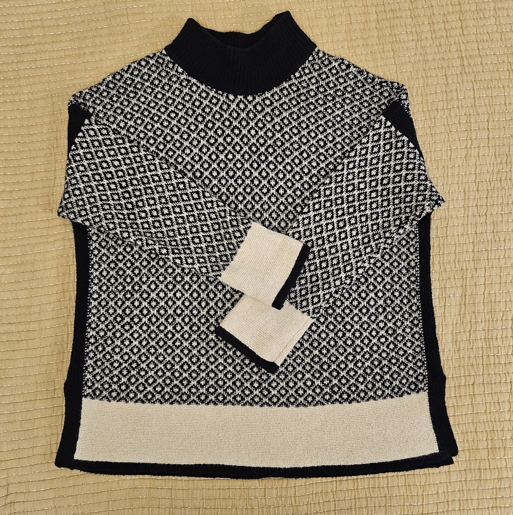 J. Jill Mock Neck Sweater Black Cream Geometric Print Split Side Drop‎ Shoulder